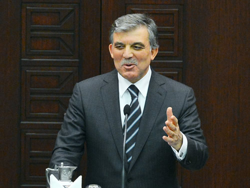 İnternet Yasası: “Bir İki Sıkıntılı Konu Var; Üstünde Çalışıyoruz”